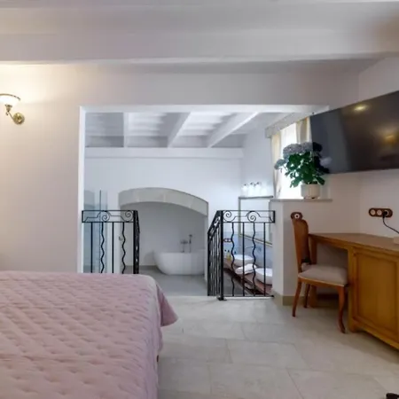فندق Seranova Luxury Hotel - Adults Only ثيوداديلا